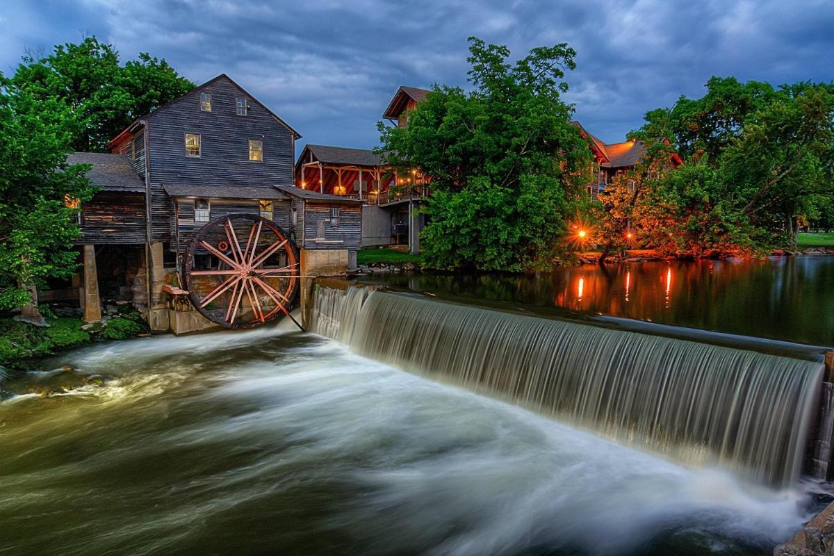 Bridgewood Cabin, Hot Tub, 1089 Of Free Attraction Tickets For Each Paid Day, Dollywood And More! Pigeon Forge Exterior photo