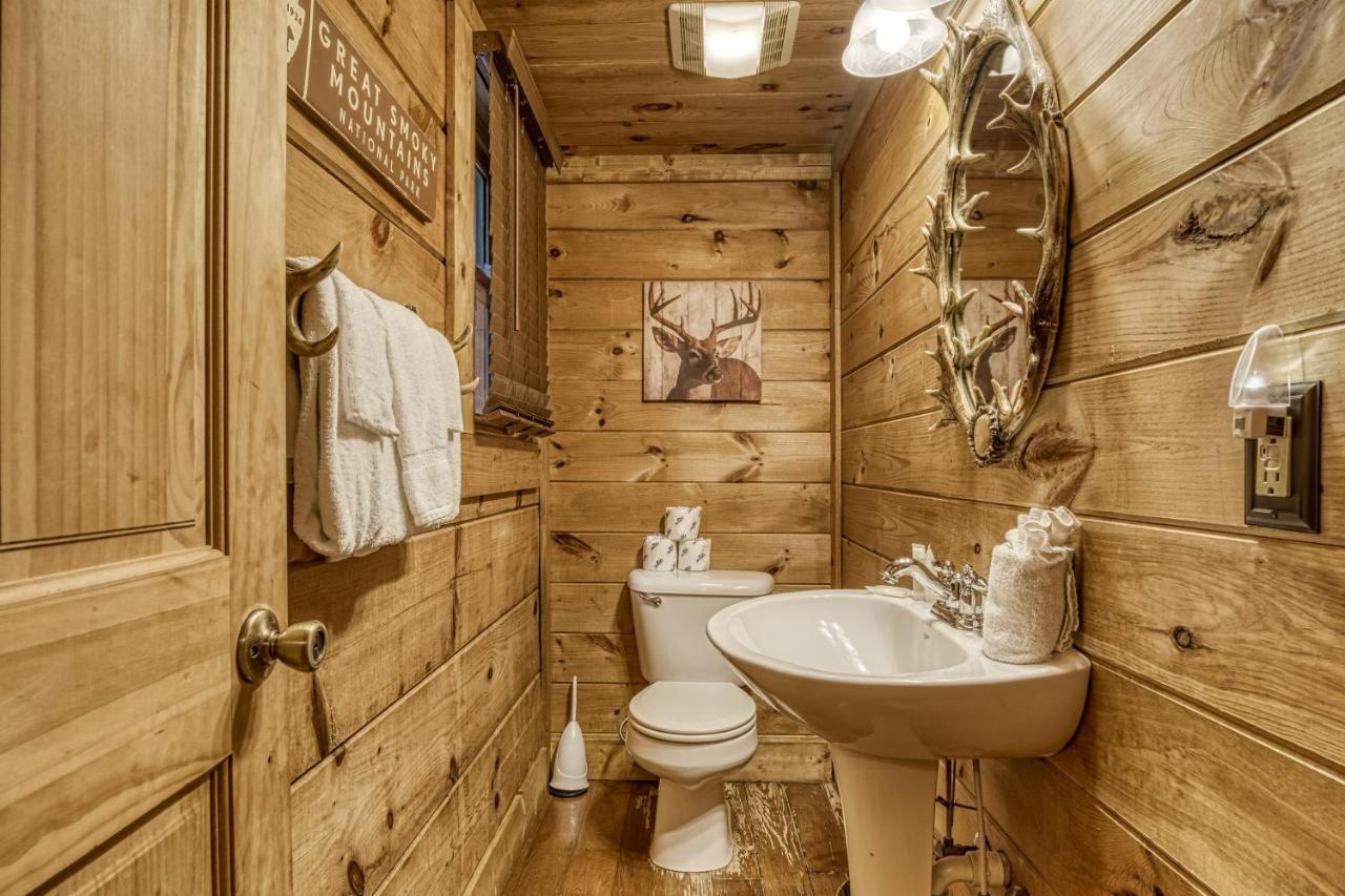 Bridgewood Cabin, Hot Tub, 1089 Of Free Attraction Tickets For Each Paid Day, Dollywood And More! Pigeon Forge Exterior photo