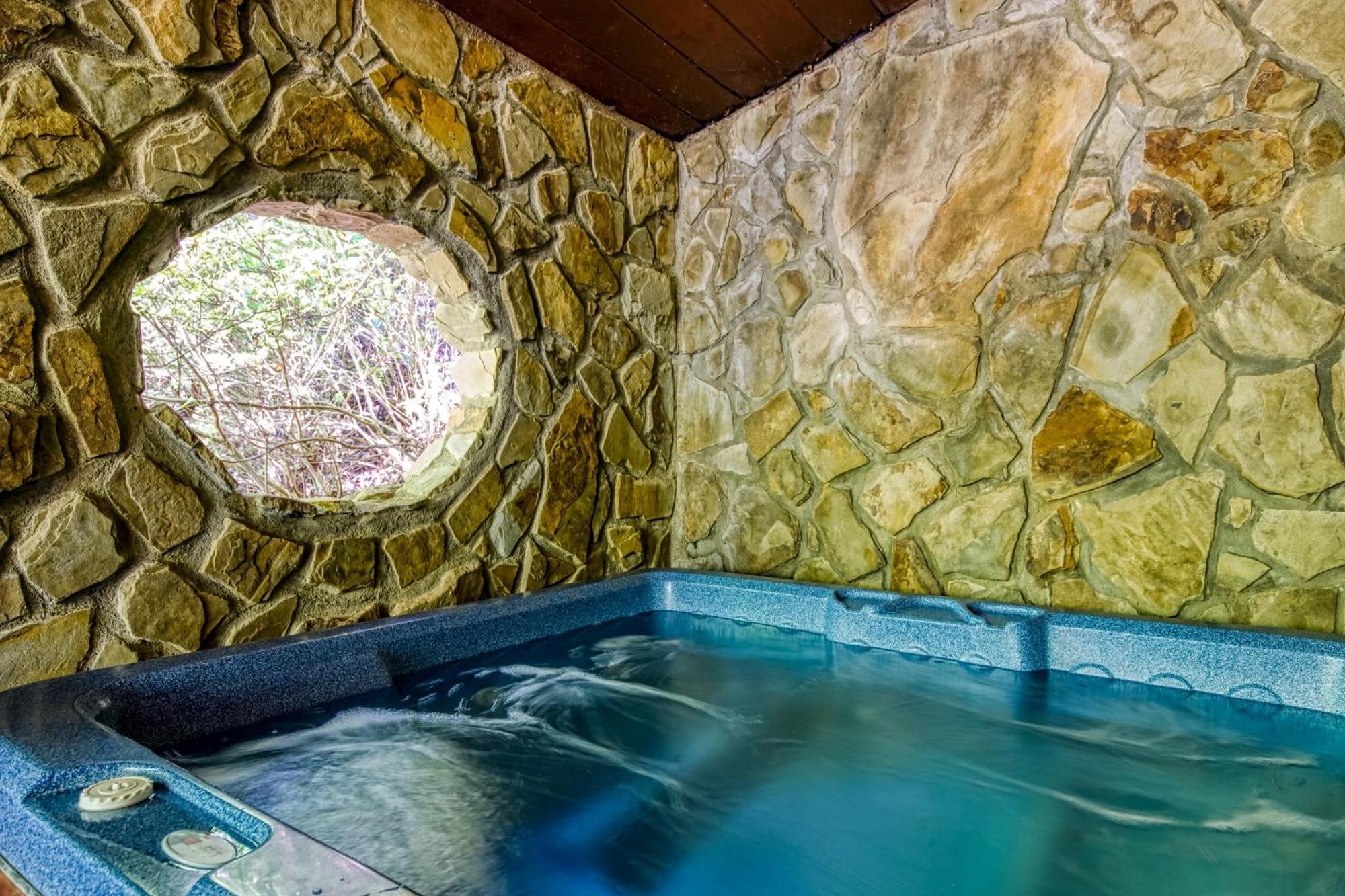 Bridgewood Cabin, Hot Tub, 1089 Of Free Attraction Tickets For Each Paid Day, Dollywood And More! Pigeon Forge Exterior photo